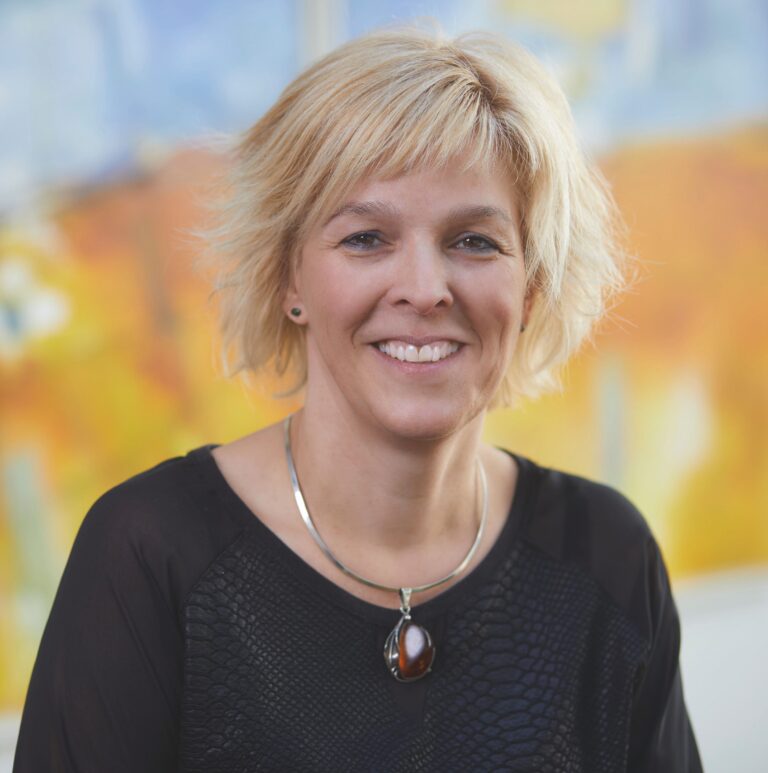 Susanne Hauser, Autorin des Beitrags